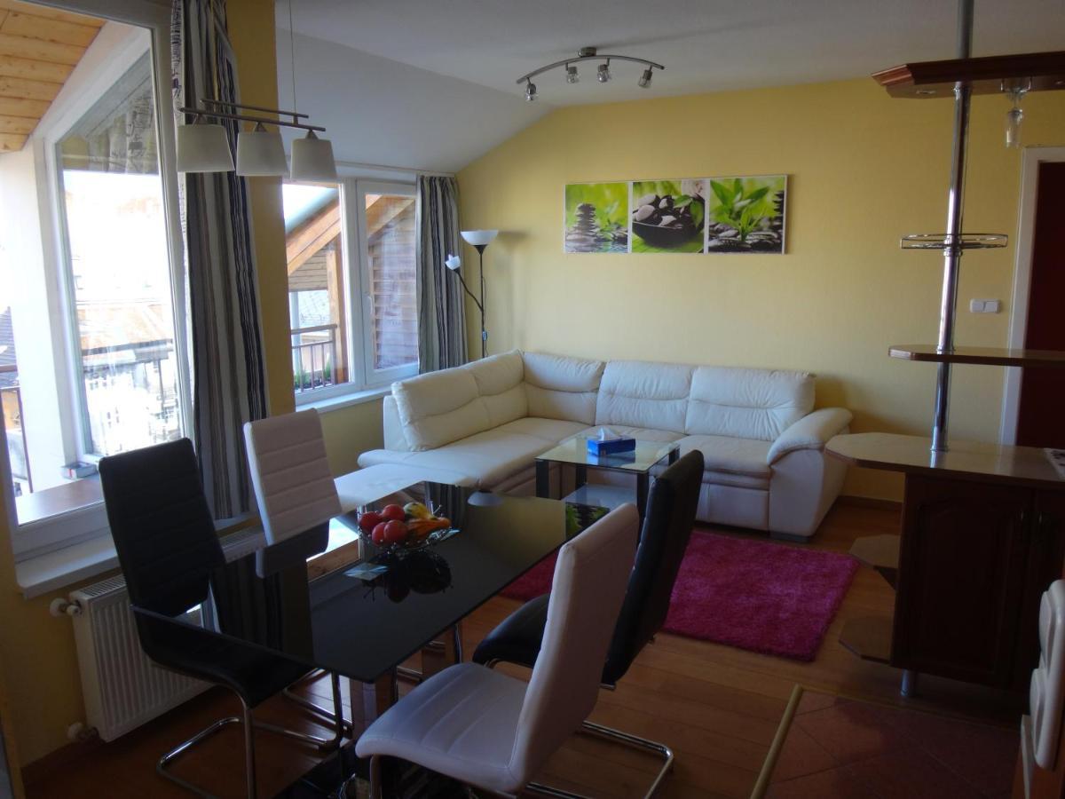 Merry&Car - Huge Balcony + Living Room + 2Br Budapest Eksteriør bilde